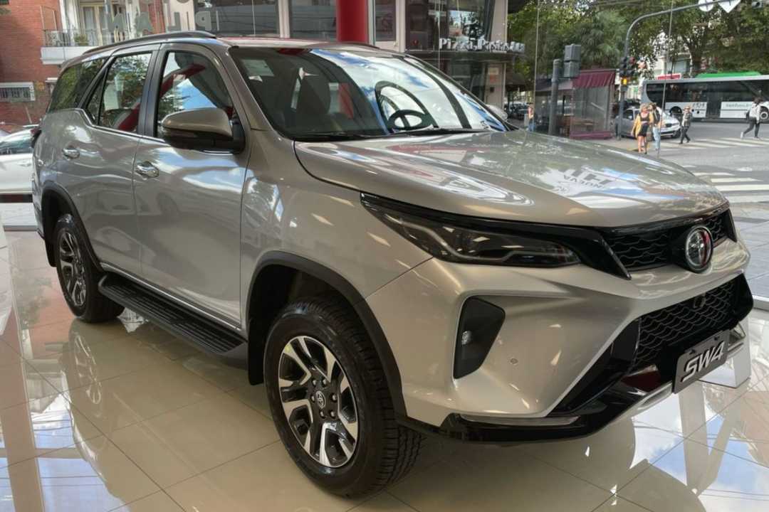foto- TOYOTA-SW4