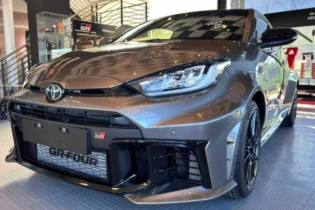 foto- TOYOTA-YARIS
